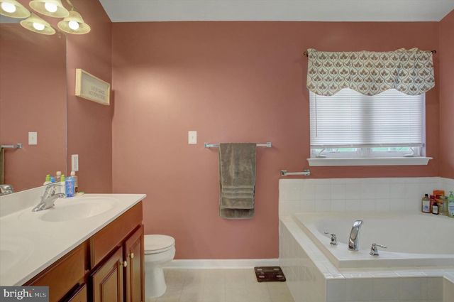 12382 N WELTY RD, Waynesboro, PA 17268