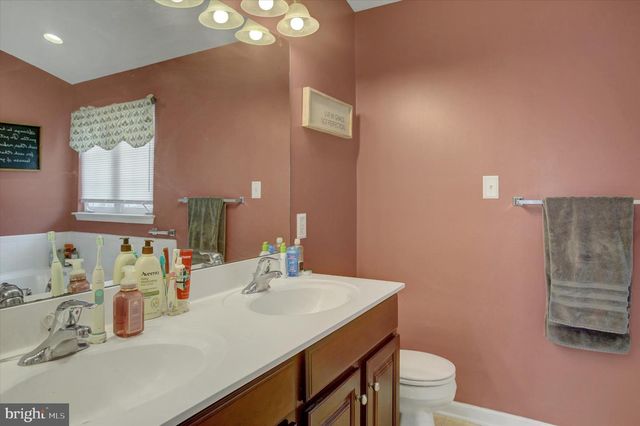 12382 N WELTY RD, Waynesboro, PA 17268