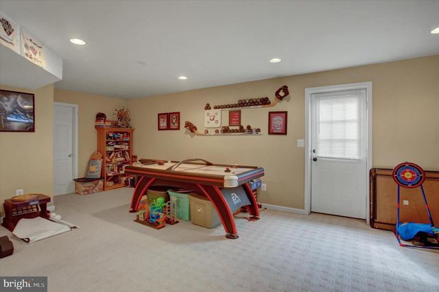 12382 N WELTY RD, Waynesboro, PA 17268