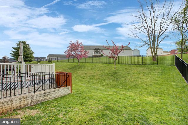 12382 N WELTY RD, Waynesboro, PA 17268