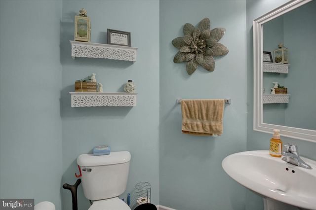 12382 N WELTY RD, Waynesboro, PA 17268