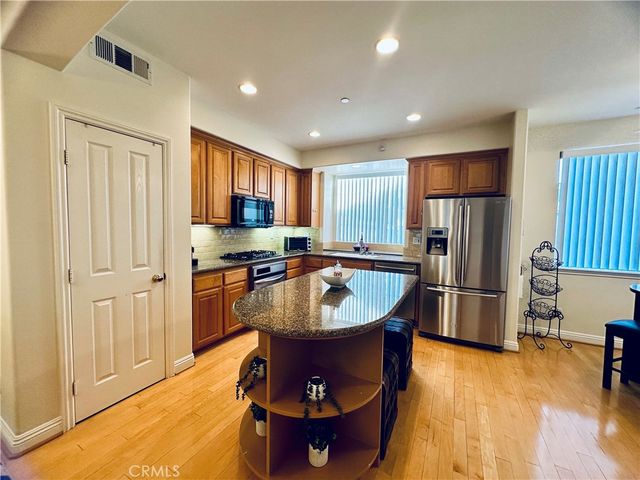 4118 W Kling, Burbank, CA 91505