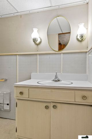 6002 W Adams Street, Lincoln, NE 68524