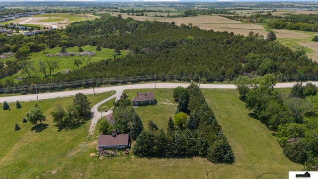6002 W Adams Street, Lincoln, NE 68524