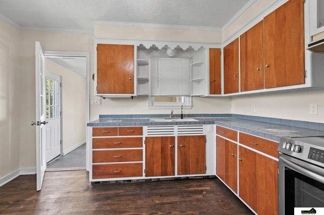 6002 W Adams Street, Lincoln, NE 68524