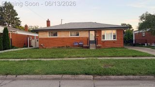 3254 Potomac Avenue, Warren, MI 48091