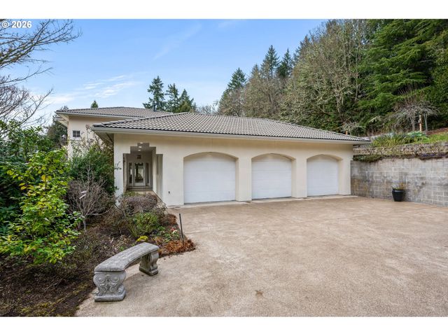 4015 SPRING KNOLL Dr, Eugene, OR 97405