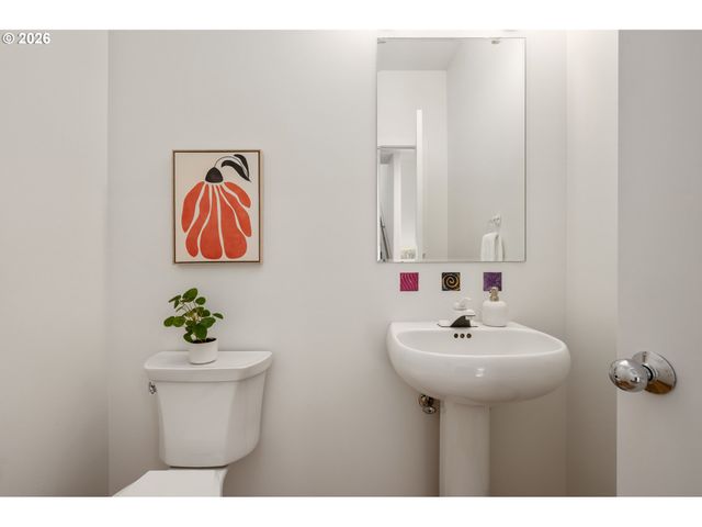 4015 SPRING KNOLL Dr, Eugene, OR 97405