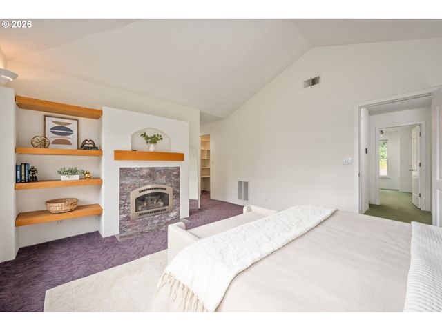 4015 SPRING KNOLL Dr, Eugene, OR 97405