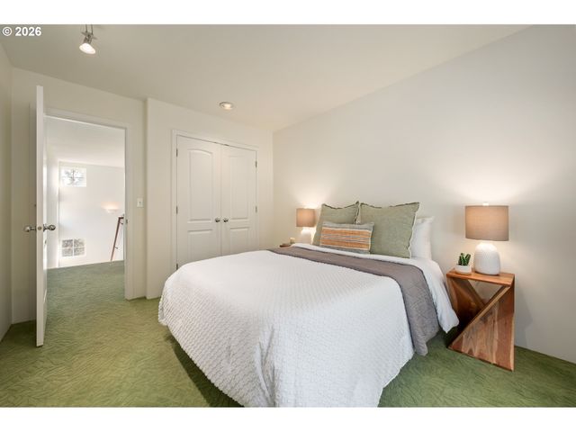 4015 SPRING KNOLL Dr, Eugene, OR 97405