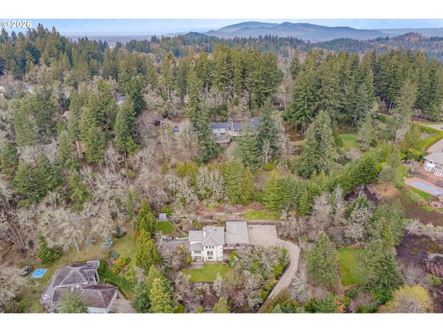 4015 SPRING KNOLL Dr, Eugene, OR 97405