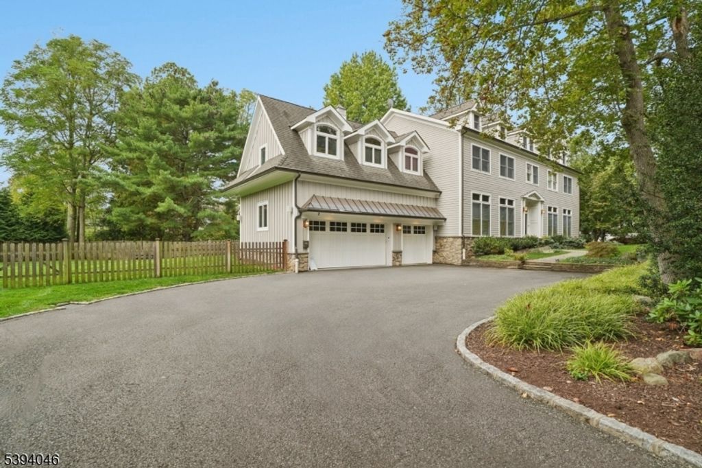 44 WEST BEECHCROFT ROAD, Millburn Twp., NJ 07078