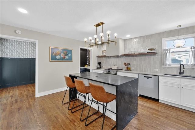 6846 Locust Street, Kansas City, MO 64131