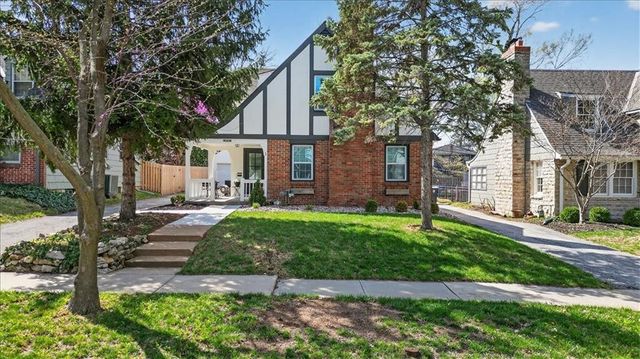 6846 Locust Street, Kansas City, MO 64131