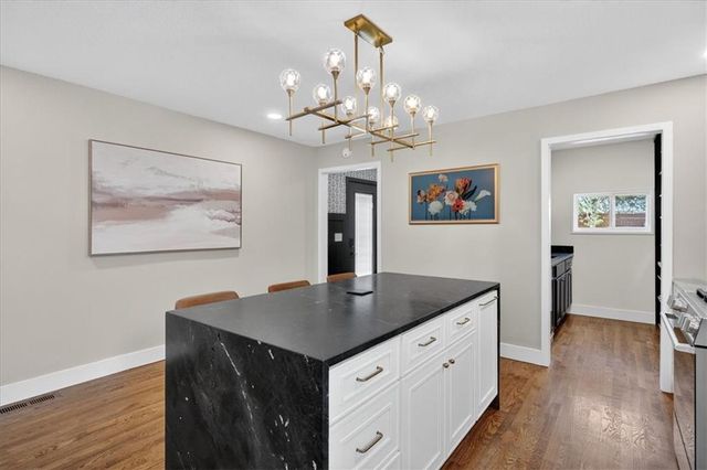 6846 Locust Street, Kansas City, MO 64131