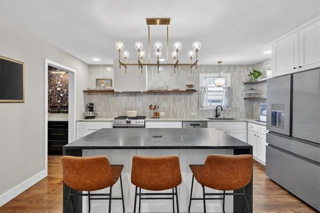 6846 Locust Street, Kansas City, MO 64131