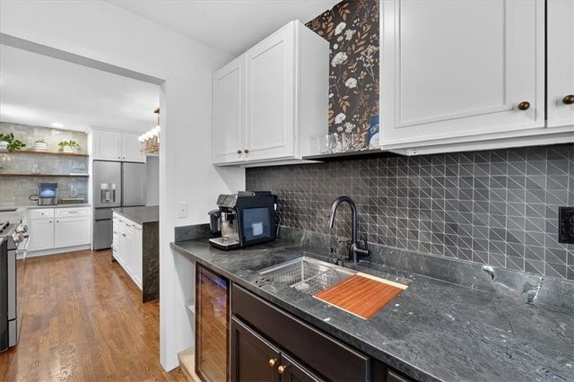 6846 Locust Street, Kansas City, MO 64131