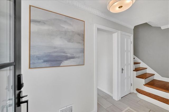 6846 Locust Street, Kansas City, MO 64131