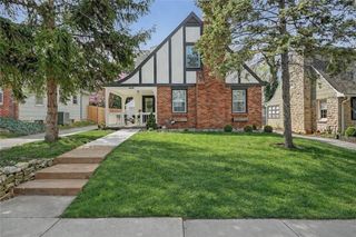 6846 Locust Street, Kansas City, MO 64131