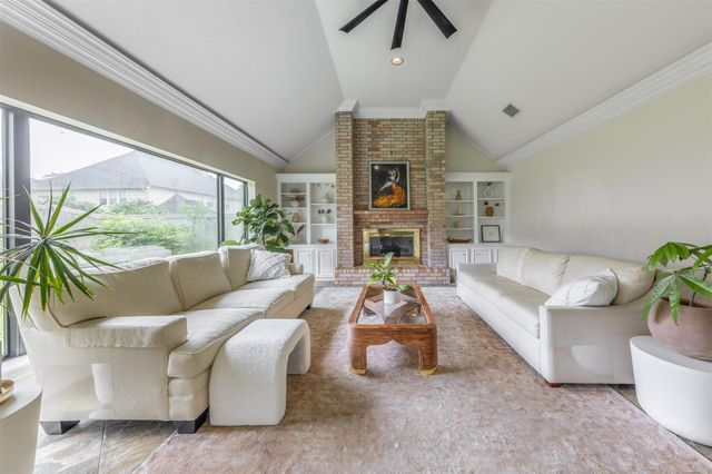 1519 Pebble Chase Drive, Katy, TX 77450
