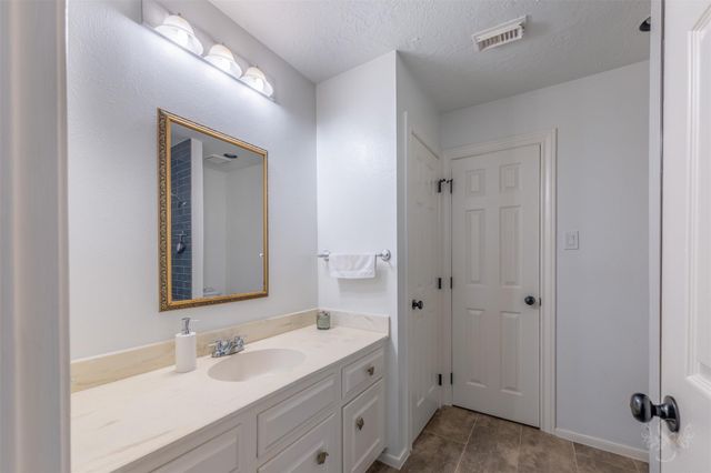 1519 Pebble Chase Drive, Katy, TX 77450