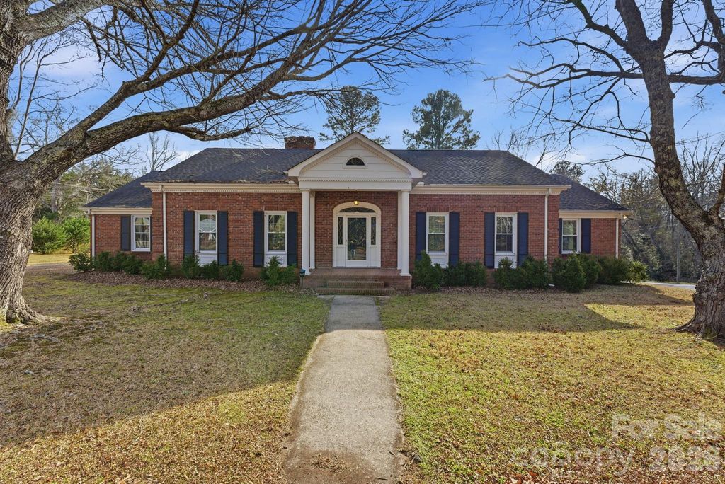 201 Hillcrest Drive, Winnsboro, SC 29180