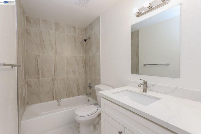 36500 Alder Ct, Fremont, CA 94536