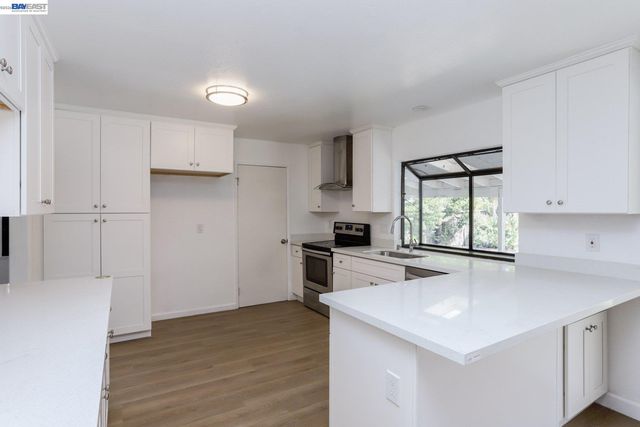 36500 Alder Ct, Fremont, CA 94536