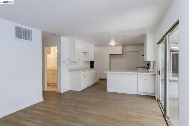 36500 Alder Ct, Fremont, CA 94536