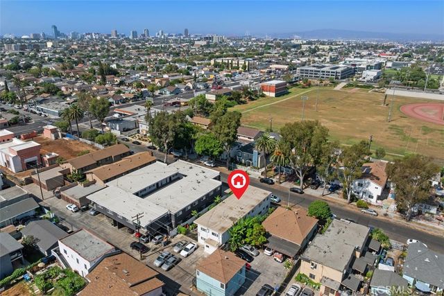 1868 Gardenia Avenue, Long Beach, CA 90806