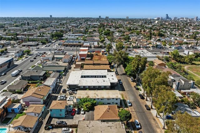 1868 Gardenia Avenue, Long Beach, CA 90806