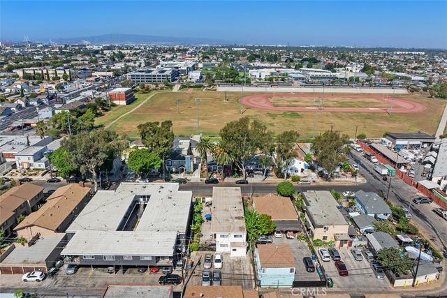 1868 Gardenia Avenue, Long Beach, CA 90806