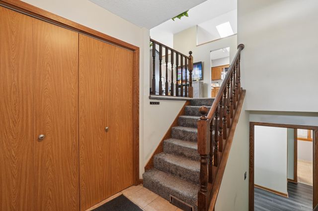 1831 Helena Road N, Oakdale, MN 55128