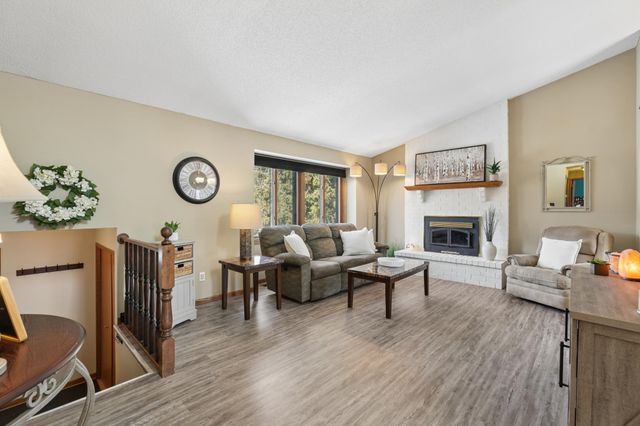 1831 Helena Road N, Oakdale, MN 55128