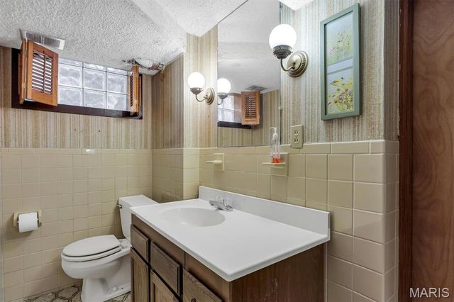 1416 Azalea Drive, Webster Groves, MO 63119