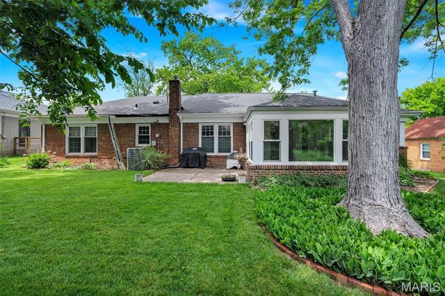1416 Azalea Drive, Webster Groves, MO 63119