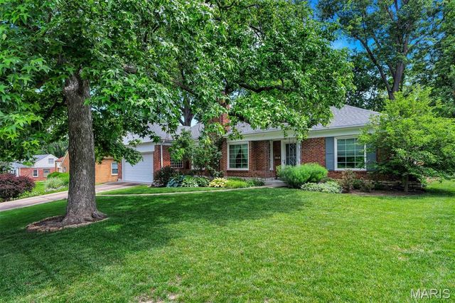 1416 Azalea Drive, Webster Groves, MO 63119