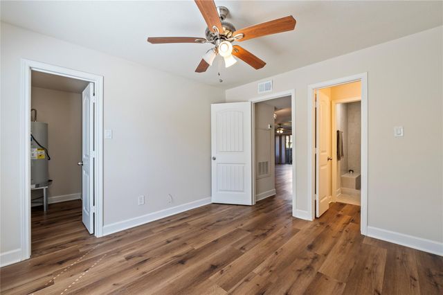 18800 Egret Bay Boulevard 1011, Webster, TX 77058