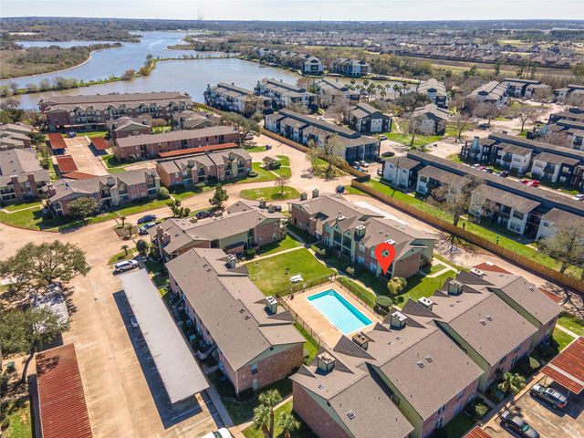 18800 Egret Bay Boulevard 1011, Webster, TX 77058