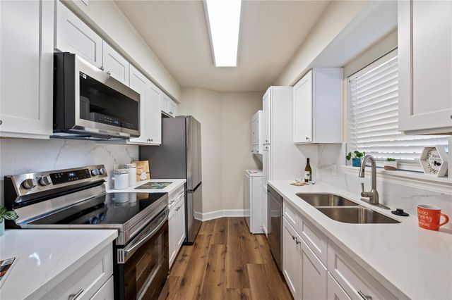 18800 Egret Bay Boulevard 1011, Webster, TX 77058