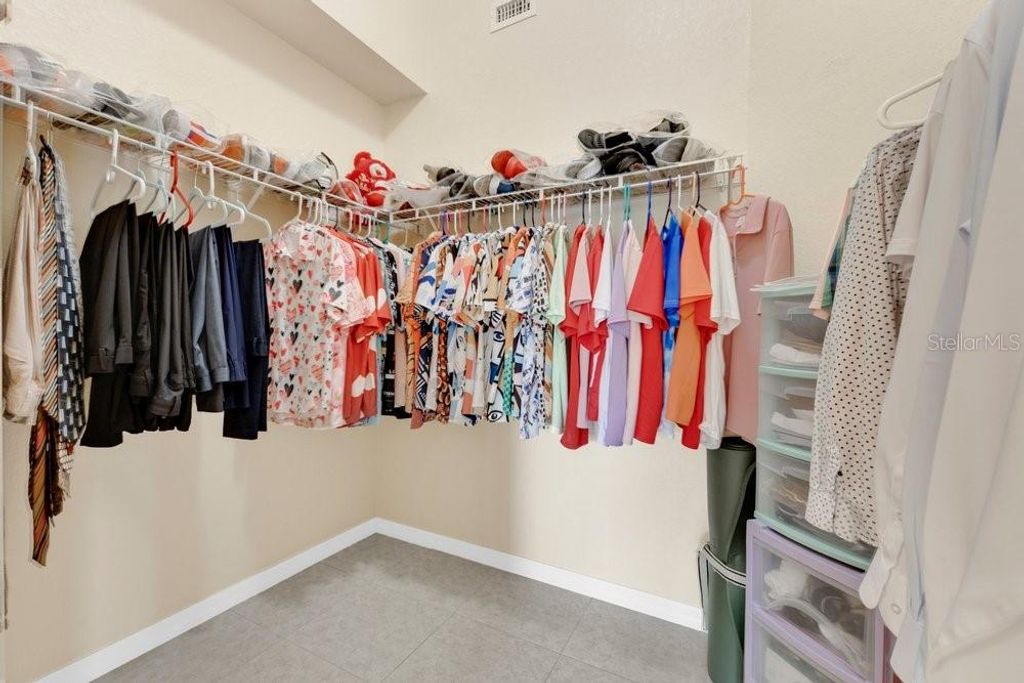 Image 12 of property listing at 441 CARDINAL COURT, Kissimmee, FL 34759