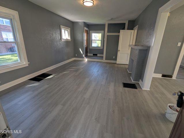 2034 Fernwood Avenue, Toledo, OH 43607