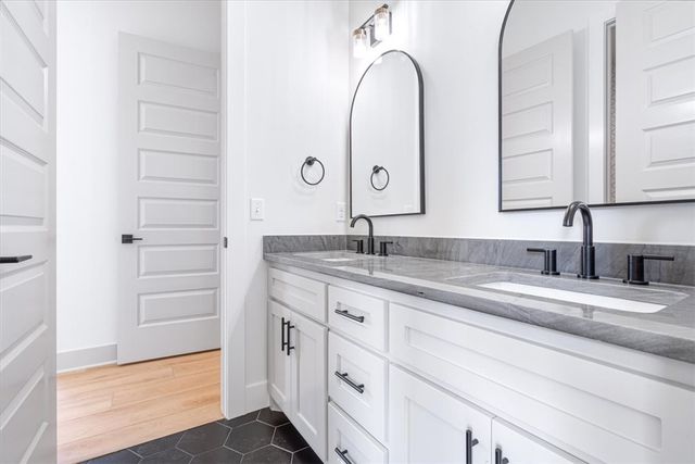 148 Madison 7218, Fayetteville, AR 72738