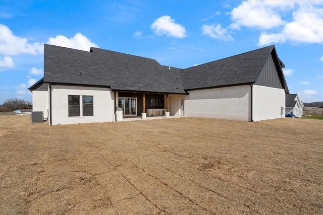 148 Madison 7218, Fayetteville, AR 72738