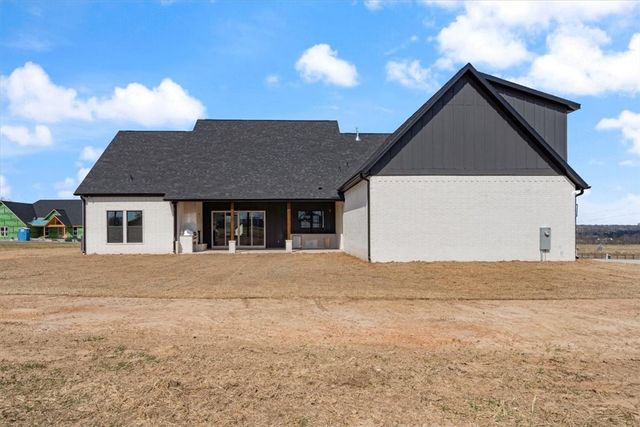 148 Madison 7218, Fayetteville, AR 72738