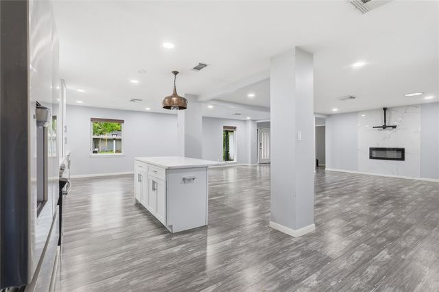 5347 Rutherglenn Drive, Houston, TX 77096