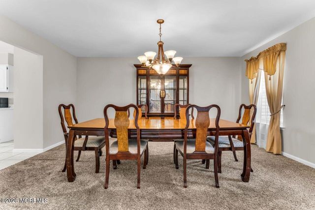 383 Meadowood Road, Jackson, NJ 08527