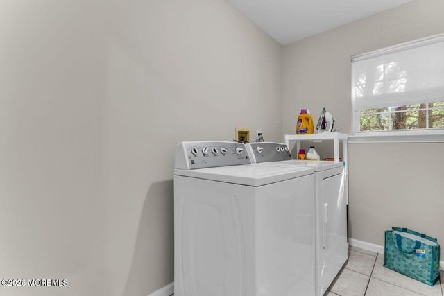 383 Meadowood Road, Jackson, NJ 08527