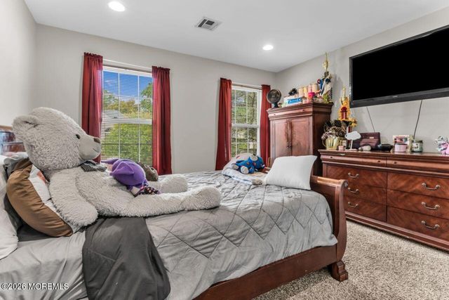 383 Meadowood Road, Jackson, NJ 08527