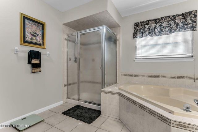 383 Meadowood Road, Jackson, NJ 08527